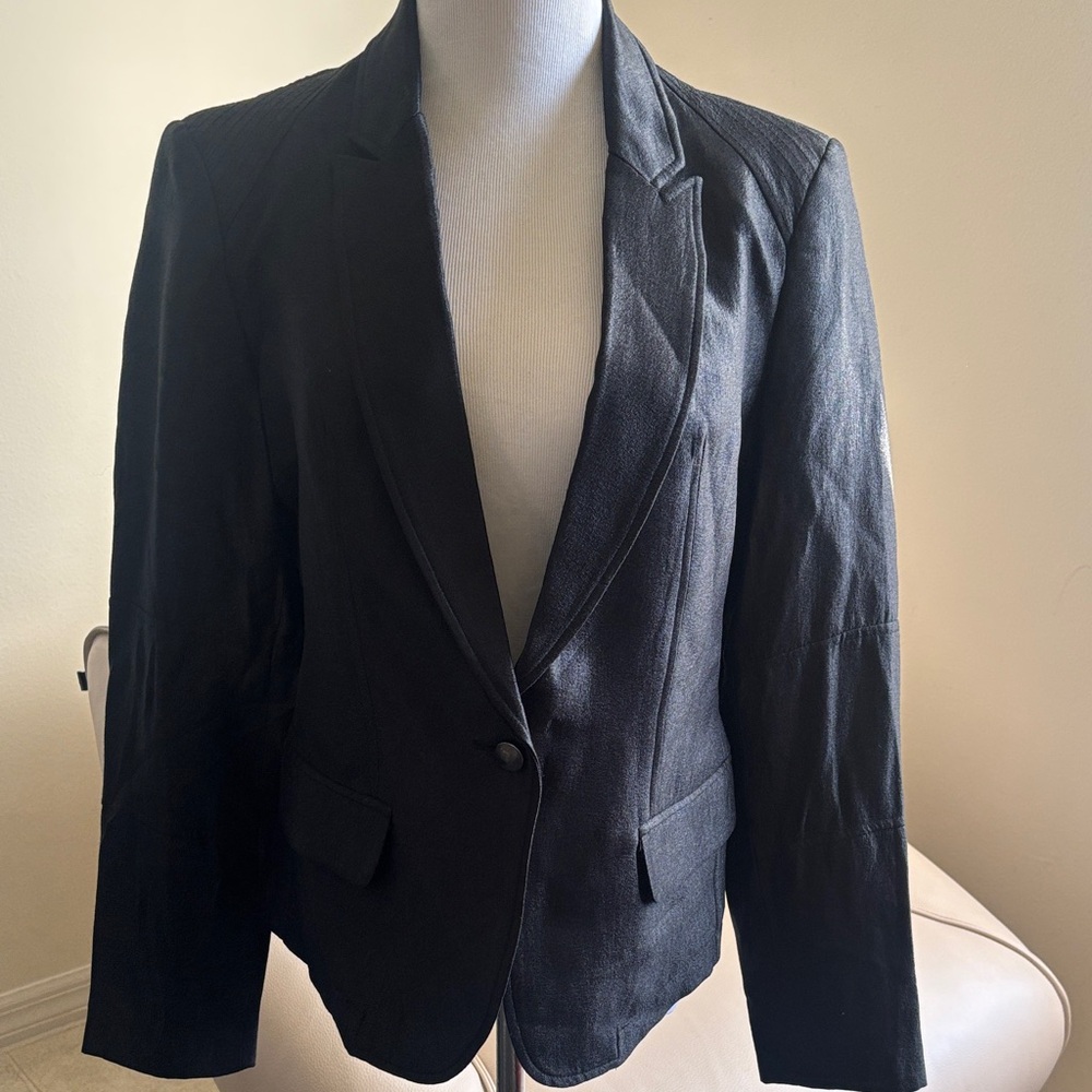 Calvin Klein Elegant Black Blazer